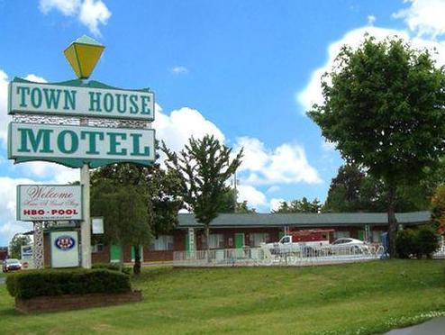 Town House Motel Tupelo Bagian luar foto